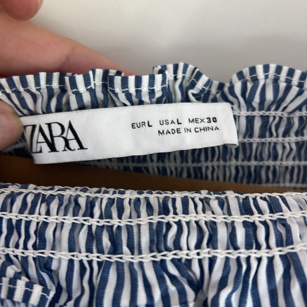 🕶️Zara Blue/White Stripe Off Shoulder Smocked Coquette‎ 3/4 sleeve blouse top L - Picture 5 of 6
